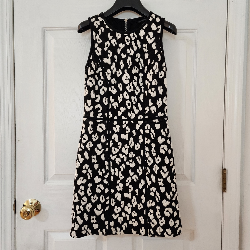 W118 by Walter Baker sleeveless dress black white size XS slim fit all occasions